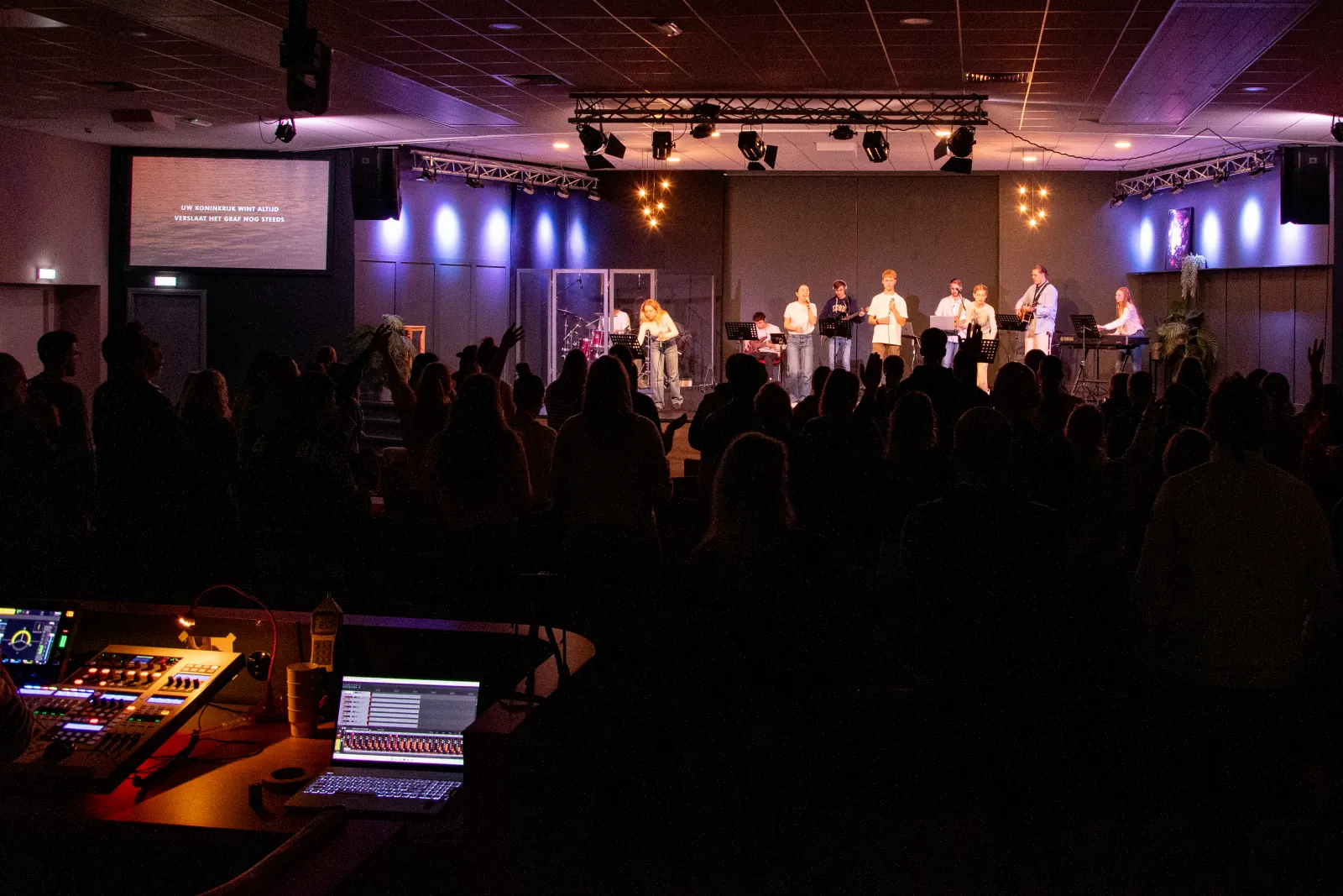 Sfeerfoto — House of Worship avond